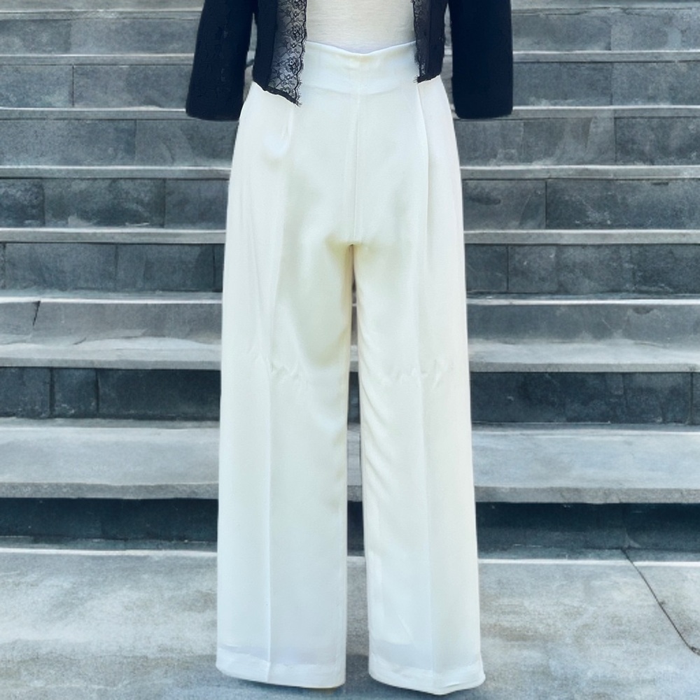 Vintage Constance Saunders Cream High-Waist Pleated Wide-Leg Trousers – Size 6P